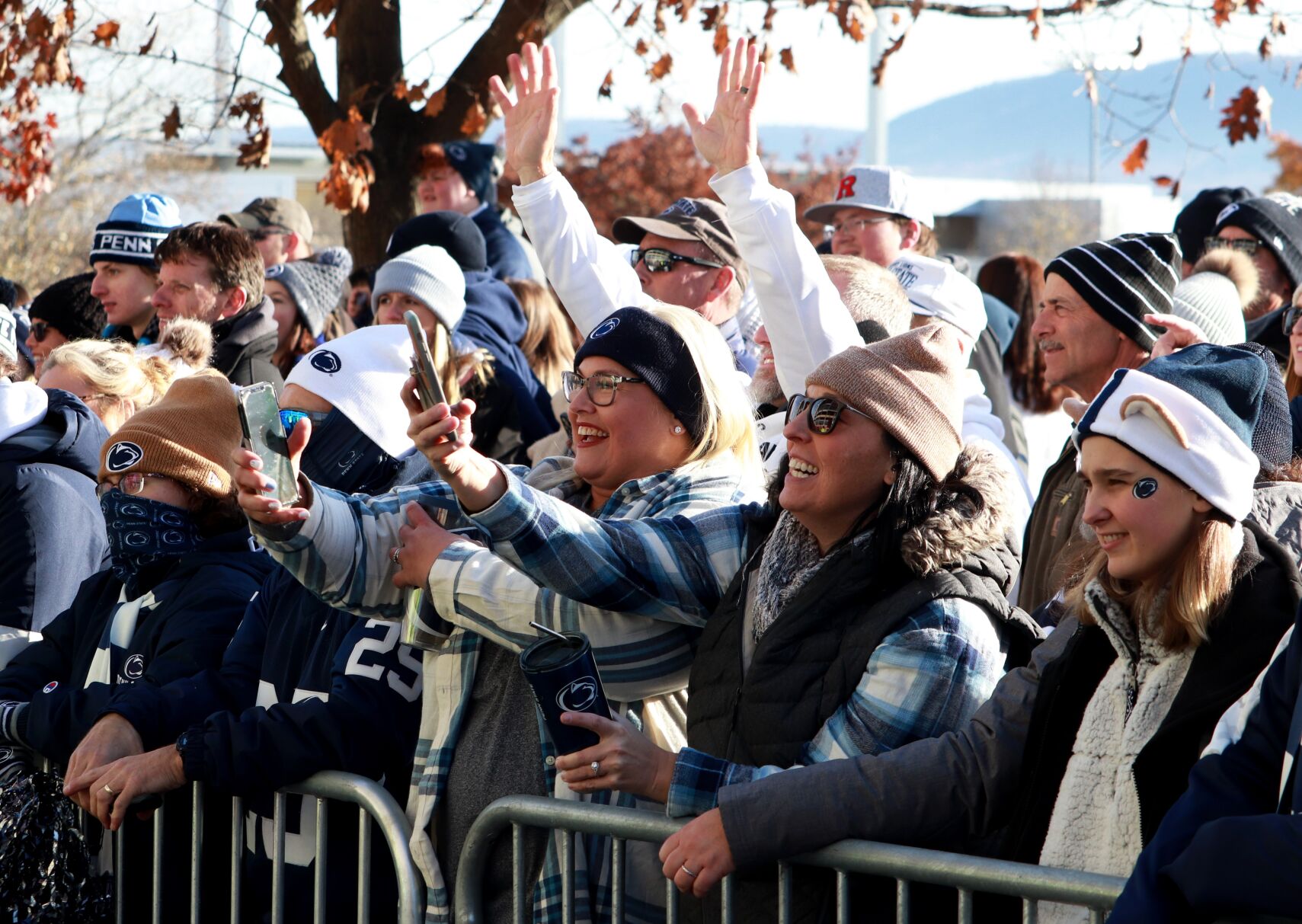 Penn State Football vs Rutgers_Team Arrival